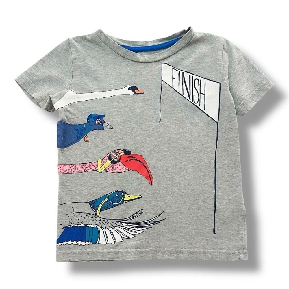 Mini Boden | Neck and Neck Graphic Tee (3-4 yrs) 🏁